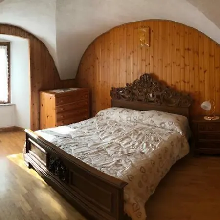 Caratteristico E Accogliente Alloggio Appartamento Aosta